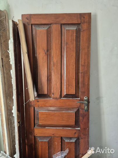 Дверь межкомнатная деревянная