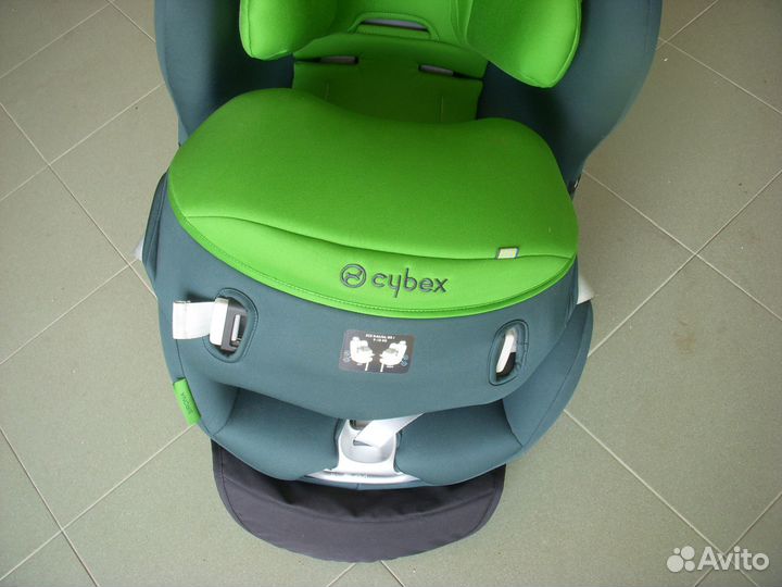 Детское кресло для автомобиля