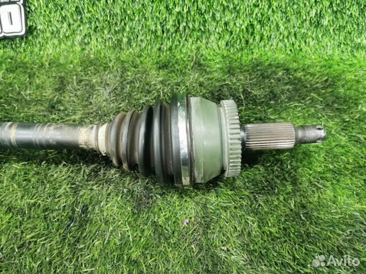 Привод передний правый Kia Sorento XM D4HA 2010