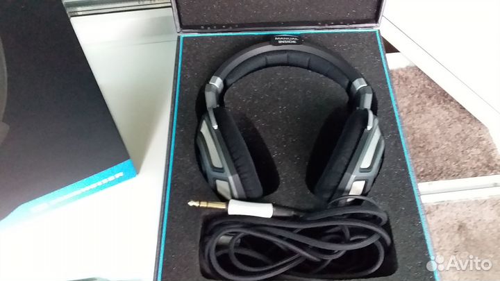 Sennheiser HD 700