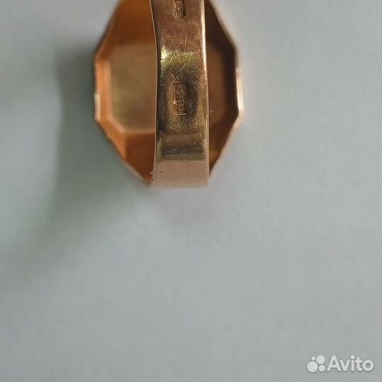 Мужская золотая печатка