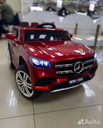 Детская машинка электромобиль