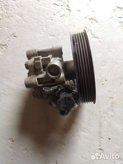 Насос гур Mitsubishi