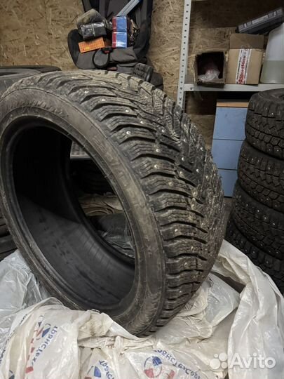 Nokian Tyres Hakkapeliitta 8 235/45 R18