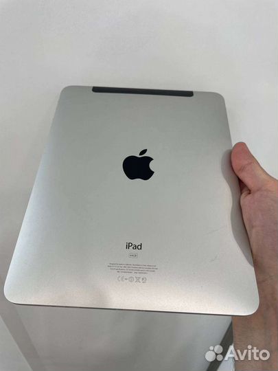 Самый первый iPad компании Apple