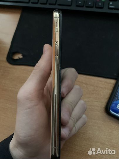 iPhone Xs, 64 ГБ