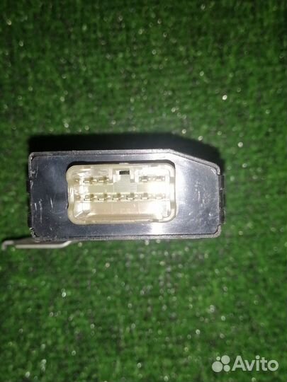 Блок реле Toyota Caldina