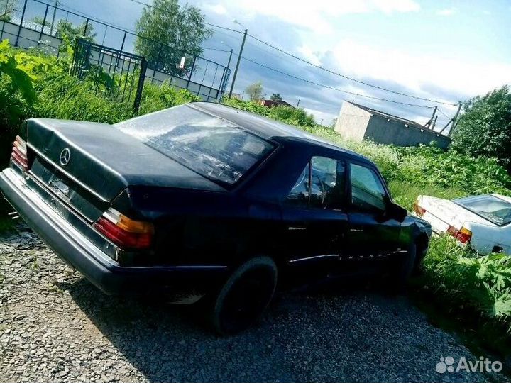 На мерседес 124 двс много