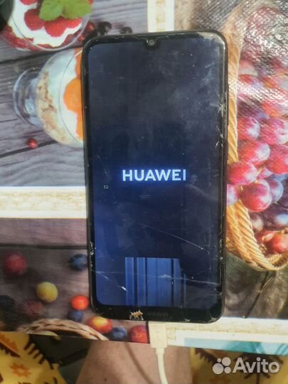 HUAWEI Y7 (2019), 3/32 ГБ