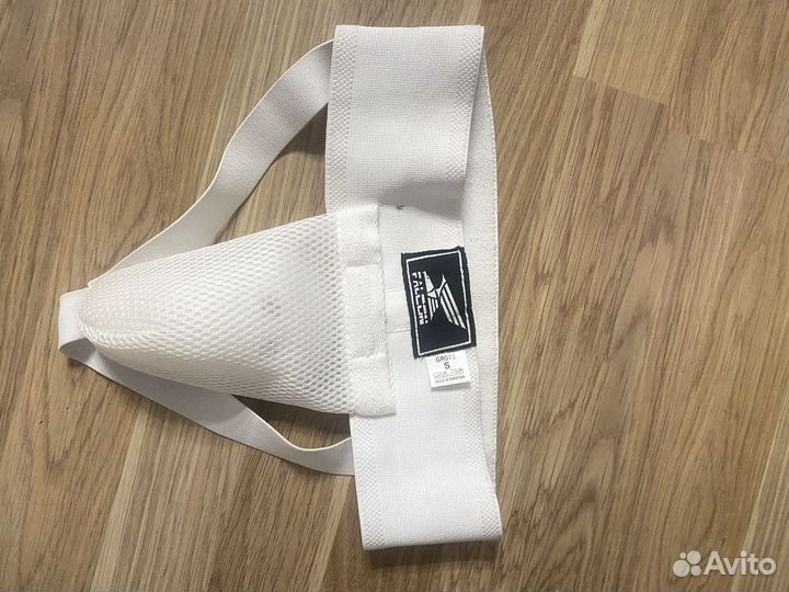 Боксерские перчатки