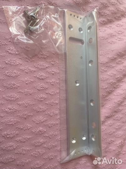 Уголок BR-200L