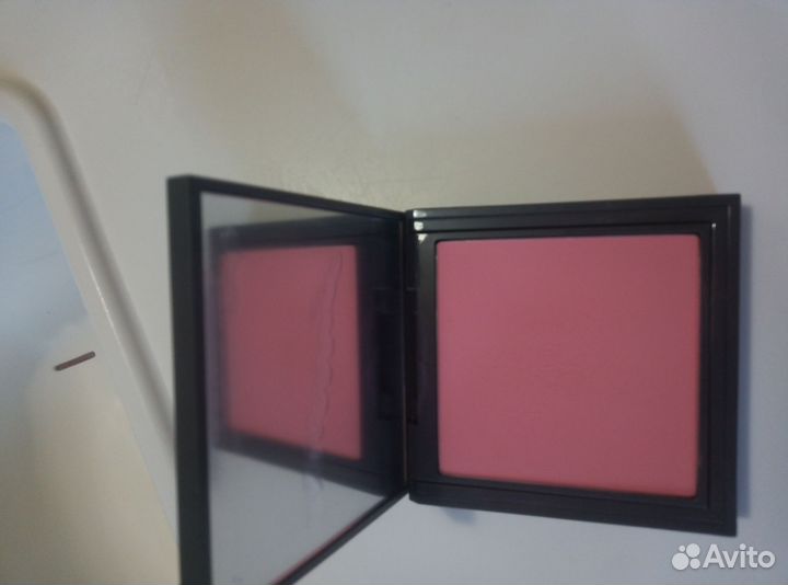 Румяна Alix Avien