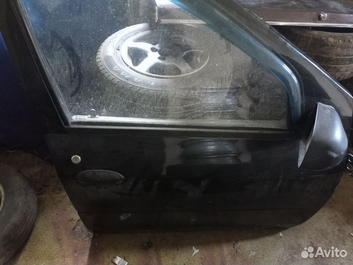 Дверь правая Рено Логан