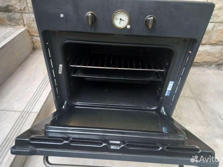 Духовой шкаф