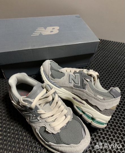 New balance 2002r refined future