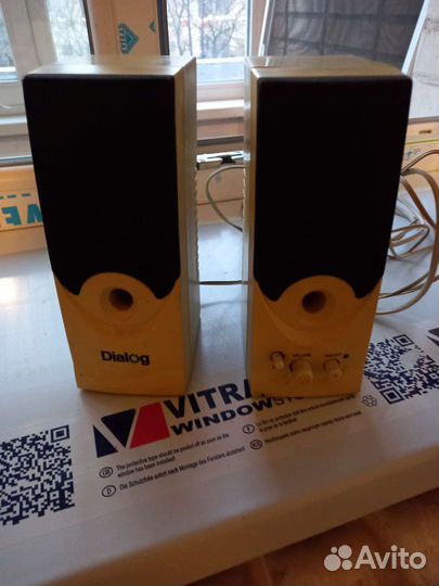 Колонки для компьютера dialog