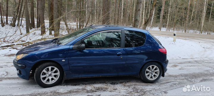 Peugeot 206 1.4 МТ, 1999, 300 000 км