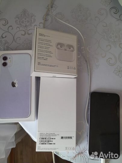 iPhone 11, 128 ГБ