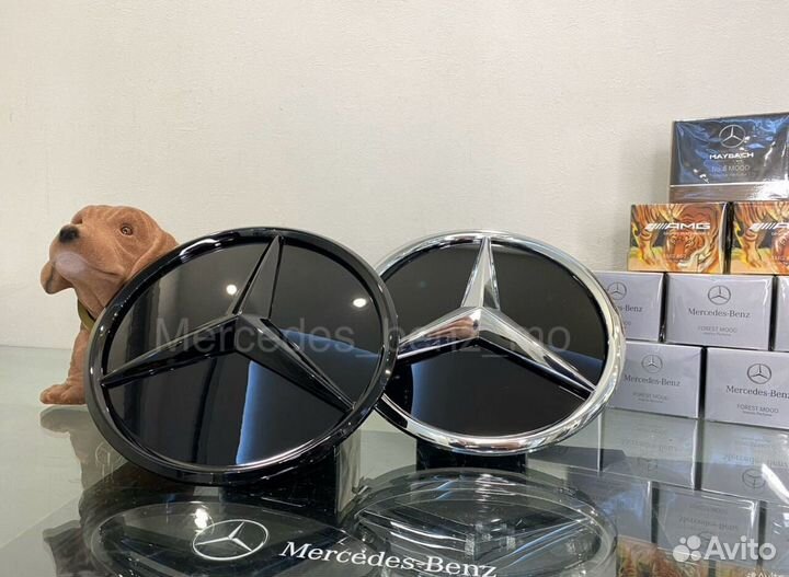 Эмблема звезда Mercedes Benz в решетку радиатора