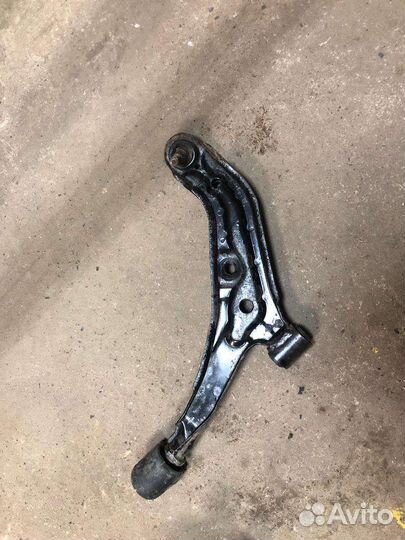 Рычаг передний Левый Ниссан Альмера N 15