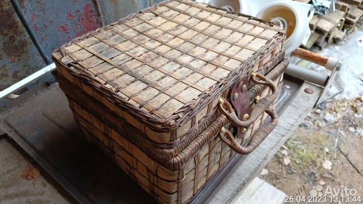 Корзина плетеная чемоданчиком
