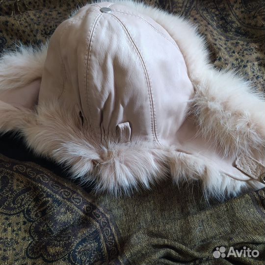 Меховая шапка-ушанка