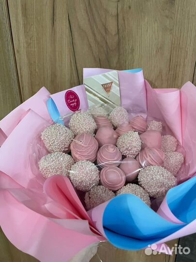 Клубника в шоколаде на 8 марта