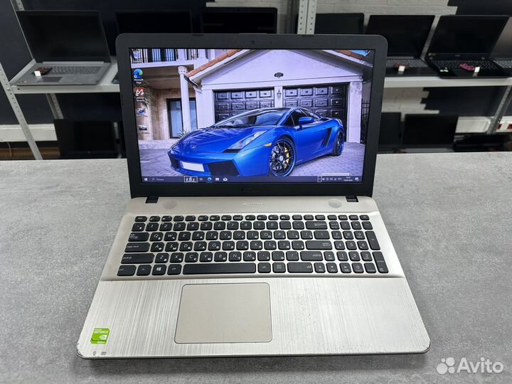 Игровой ноутбук Asus i3/8GB/SSD/256GB/2видеокарты