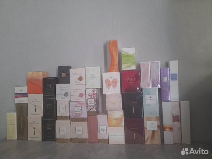 Парфюм от Avon, много