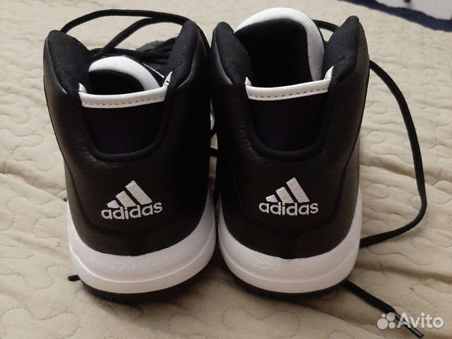 Кроссовки adidas оригинал