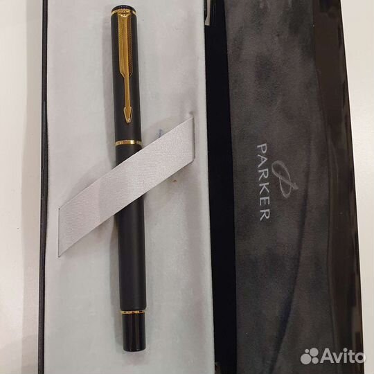 Перьевая ручка parker