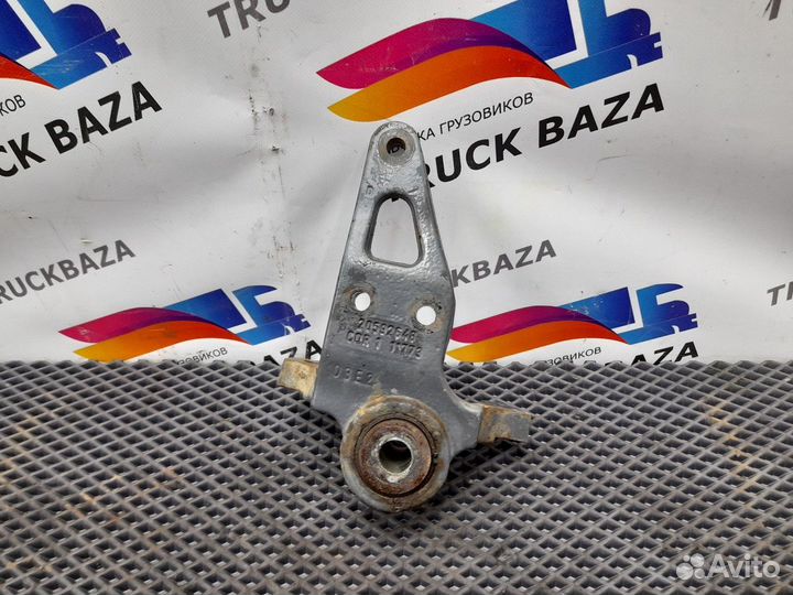 Кронштейн передней рессоры задний правый