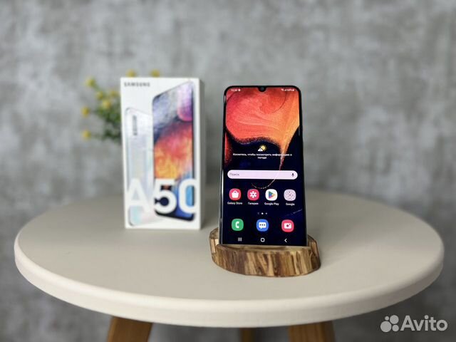 Samsung Galaxy A50, 4/64 ГБ