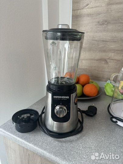 Блендер Redmond