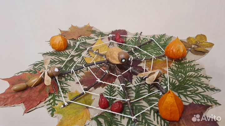 Осенняя поделка из природных материалов