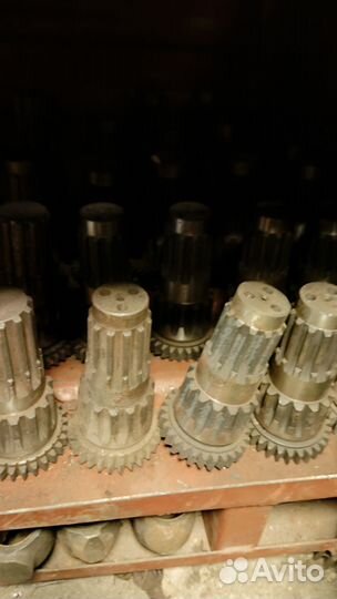 Вал промежуточный 05.37.004