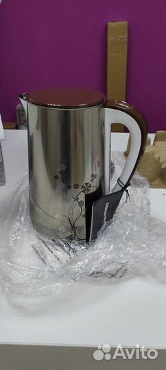 Чайник с цветочками