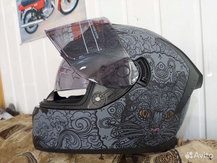Мотошлем,интеграл,L(58-59см)