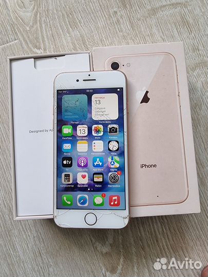 iPhone 8, 64 ГБ