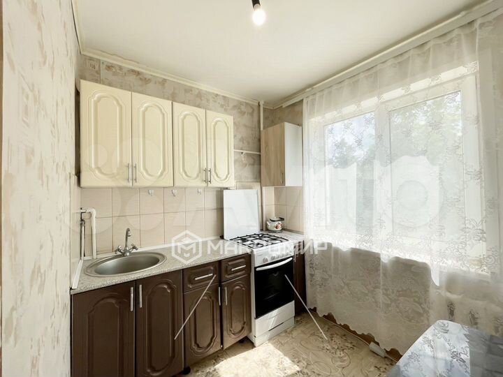 2-к. квартира, 43 м², 3/5 эт.