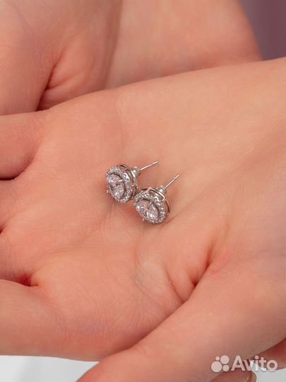 Пусеты с большим камнем, гвоздики