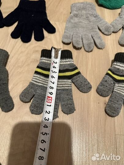 Варежки и перчатки детские + теплые носки