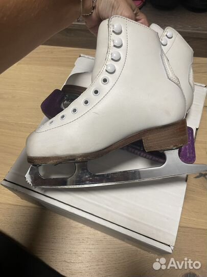 Коньки фигурные Wifa 29