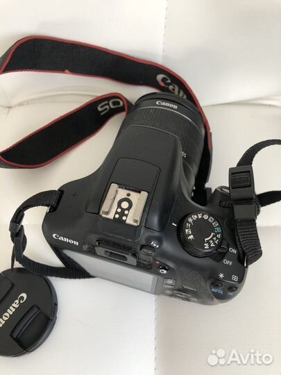 Зеркальный фотоаппарат Canon 1300