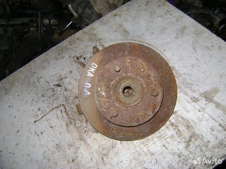 Кулак передний левый Ока