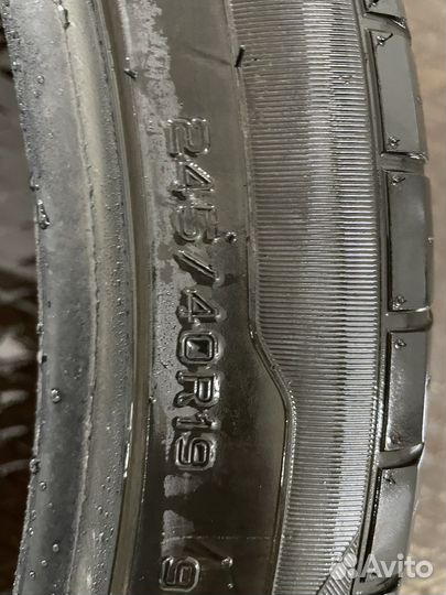 Cachland CH-W2002 245/40 R19 98V