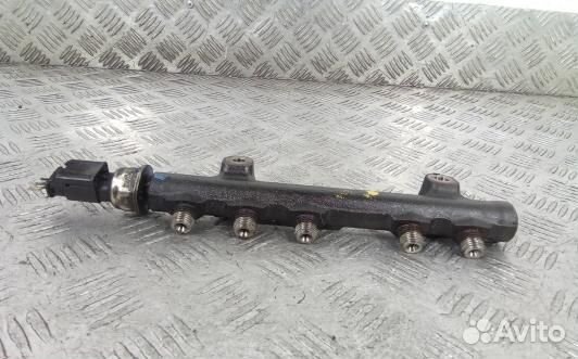 Топливная рампа дизельная citroen C5 2 (GEA06BB01)