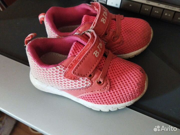 Кроссовки для девочки