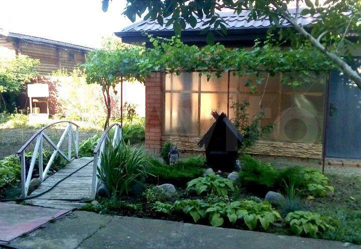 Коттедж 200 м² на участке 6 сот.