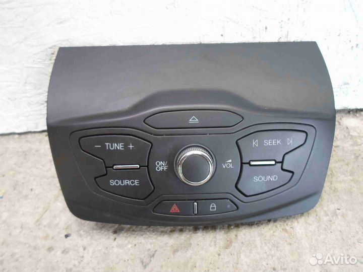 Панель управления магнитолой Ford Escape 3 CJ5T18K